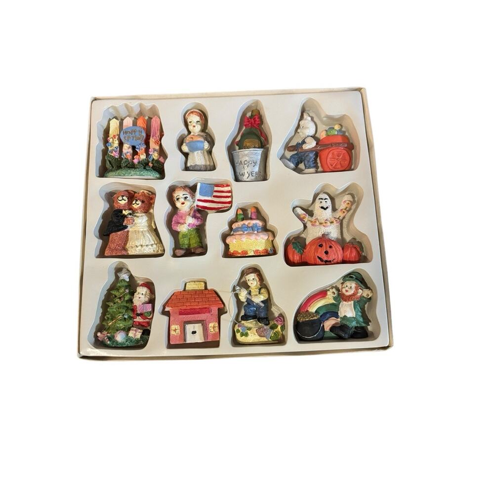 Vintage Special Occasion Holiday‎ Halloween Birthday Christmas Magnets Figurines